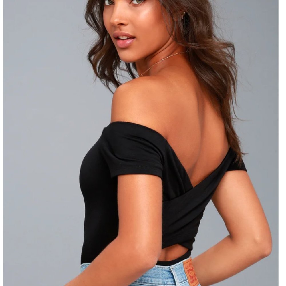 Lulu's Black Off-the-Shoulder Bodysuit Size XS